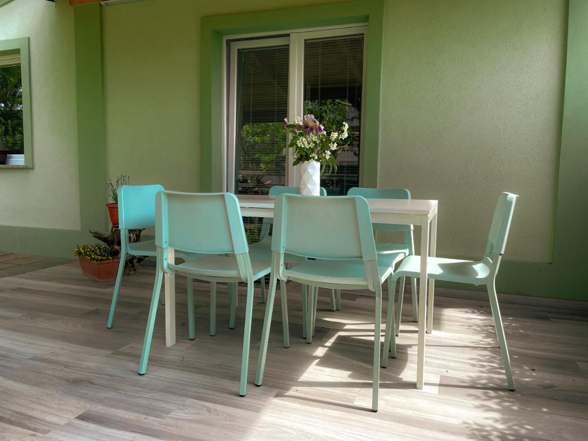 Green Oasis Garden Sencur Luaran gambar